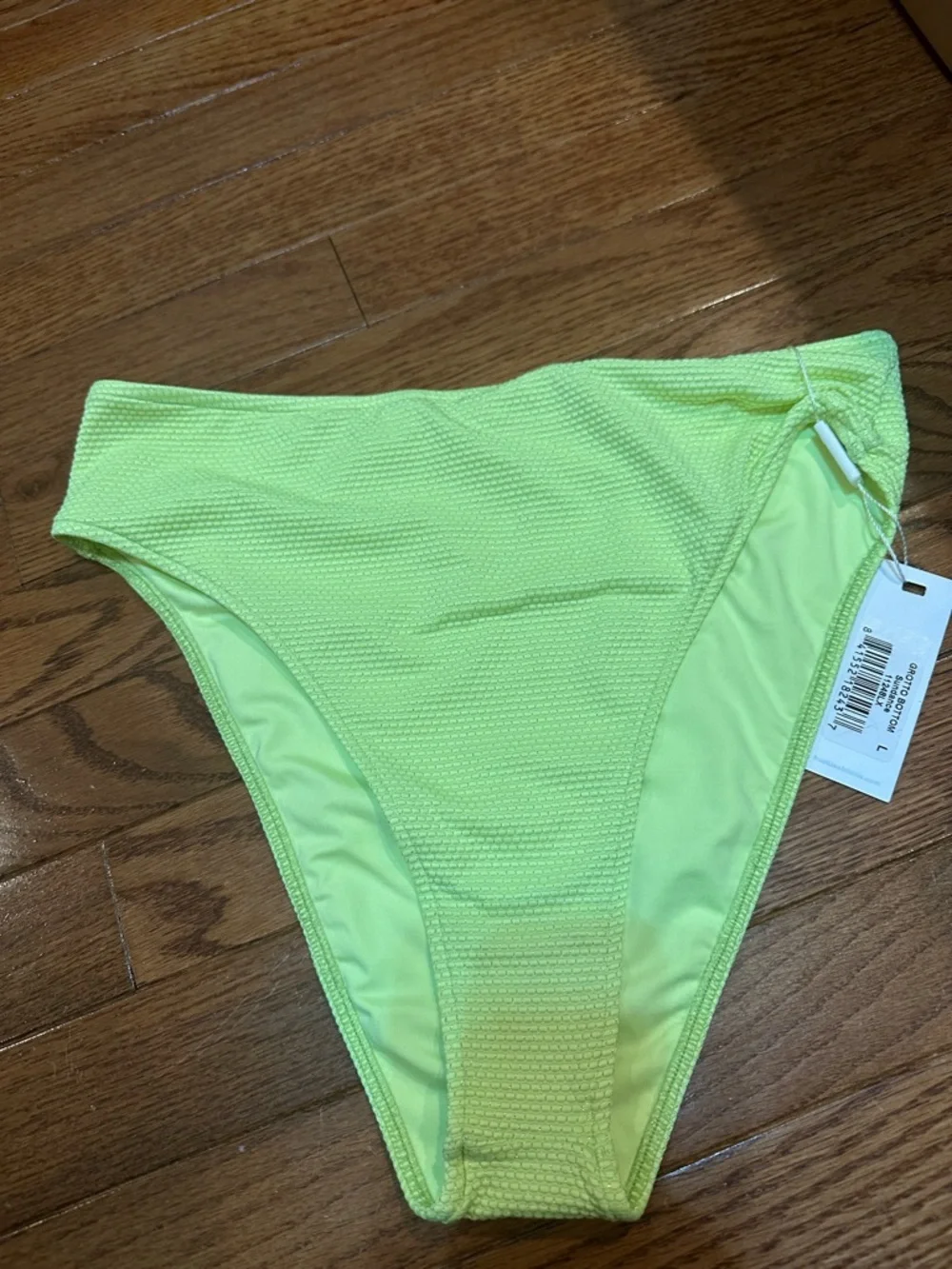 NWT Frankie’s Grotto Bikini Set in Sundance- M/L